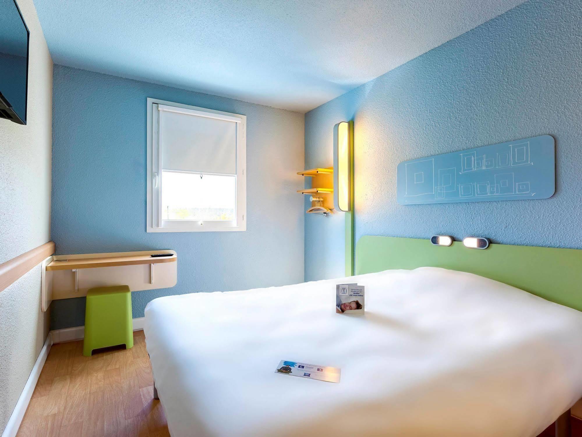 Ibis Budget La Roche Sur Yon Vendespace Mouilleron-le-Captif Esterno foto